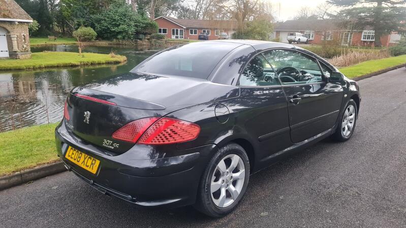 PEUGEOT 307