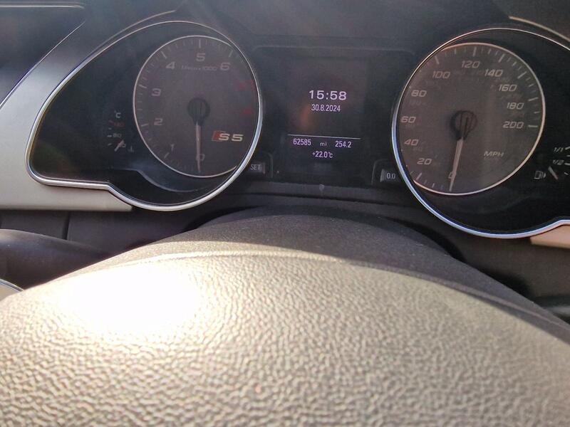 AUDI S5