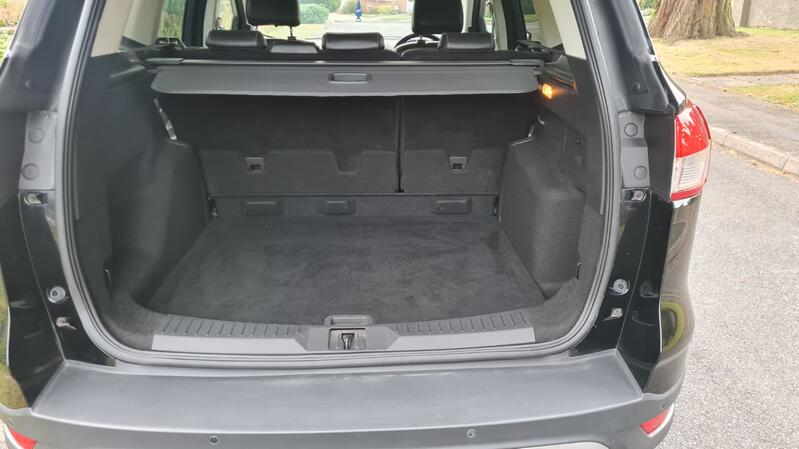 FORD KUGA