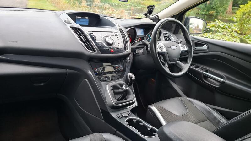 FORD KUGA
