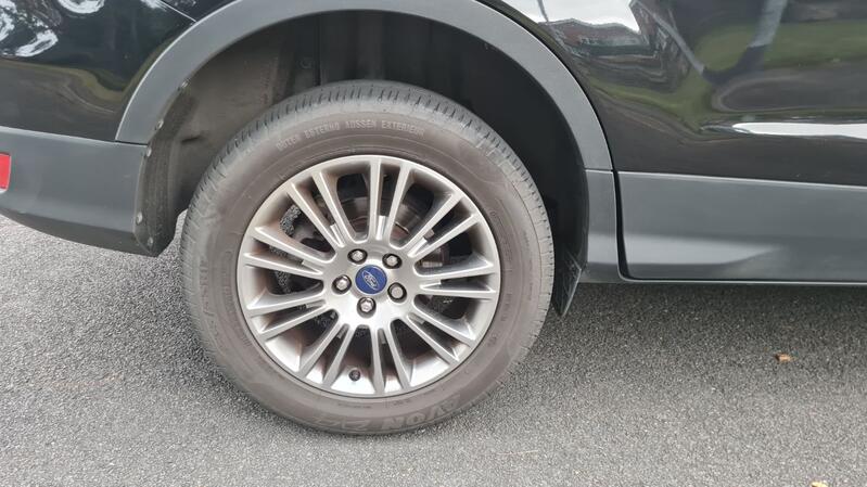 FORD KUGA