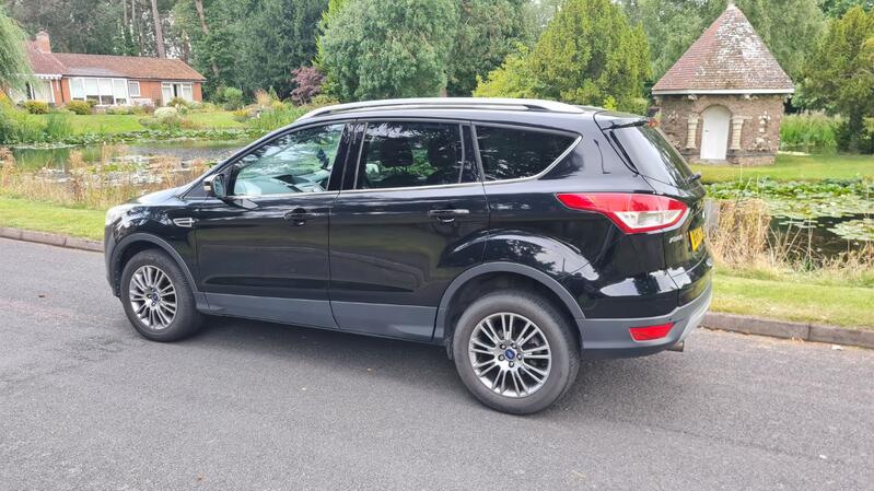 FORD KUGA