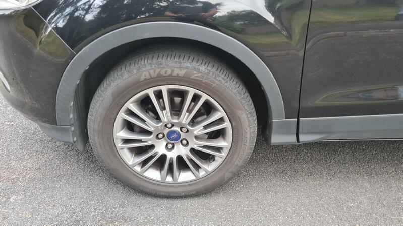 FORD KUGA