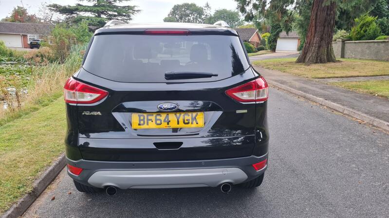 FORD KUGA