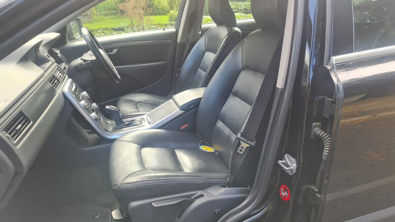 VOLVO XC70