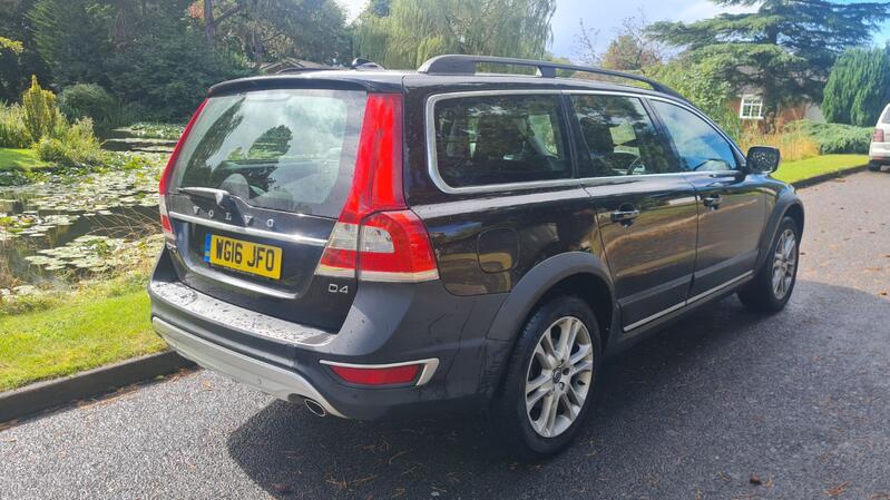 VOLVO XC70