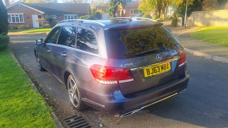 MERCEDES-BENZ E CLASS