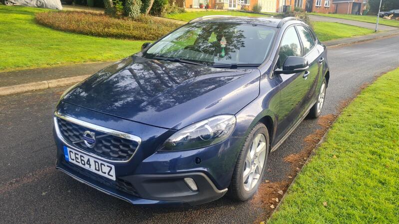 VOLVO V40 CROSS COUNTRY