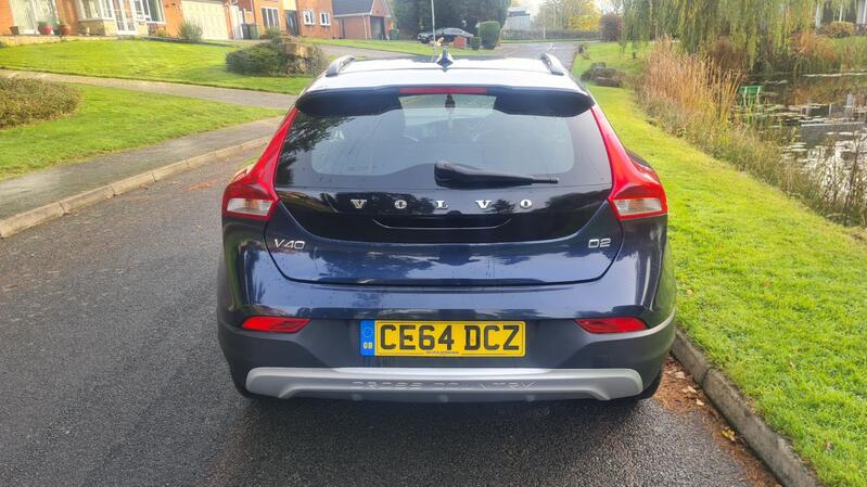 VOLVO V40 CROSS COUNTRY