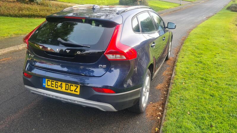 VOLVO V40 CROSS COUNTRY