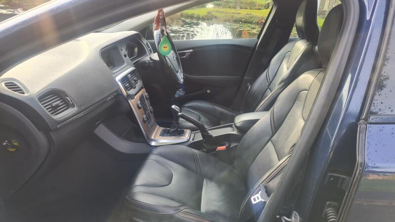 VOLVO V40 CROSS COUNTRY
