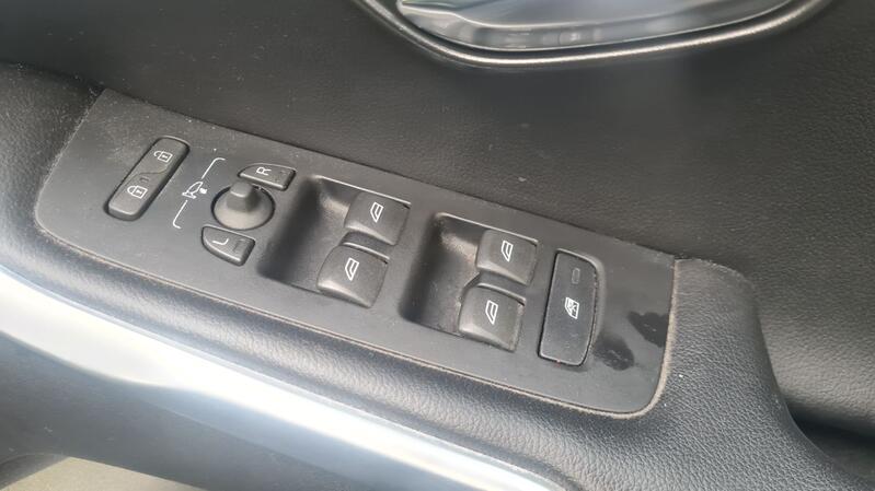 VOLVO V40 CROSS COUNTRY