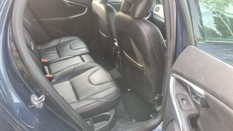 VOLVO V40 CROSS COUNTRY