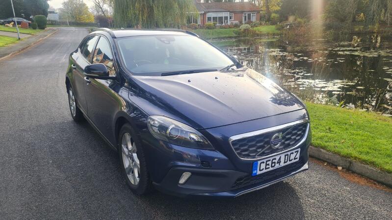 VOLVO V40 CROSS COUNTRY