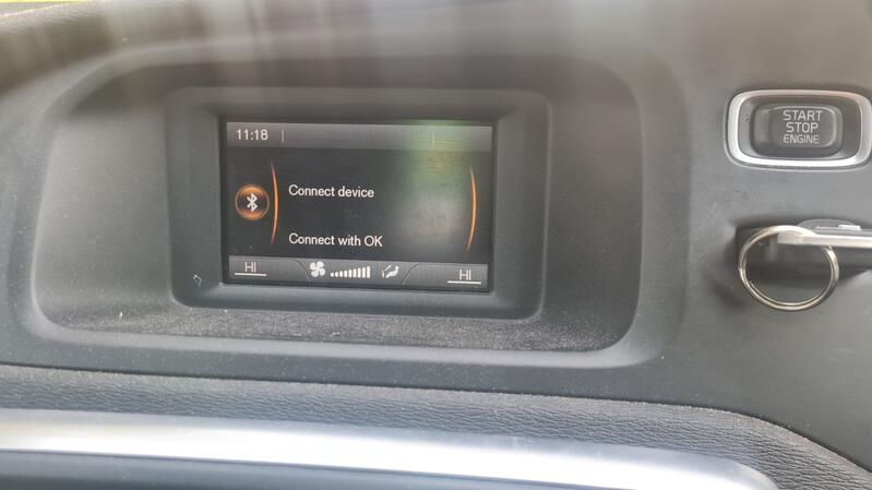 VOLVO V40 CROSS COUNTRY