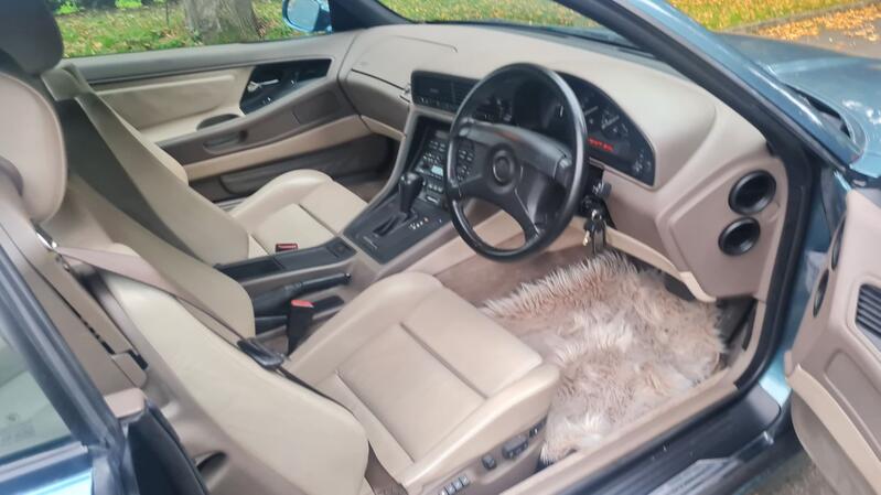 BMW 8 SERIES