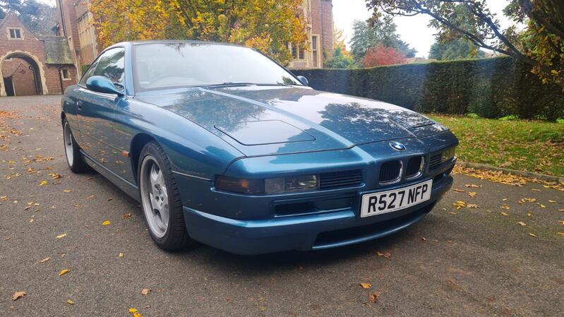 BMW 8 SERIES