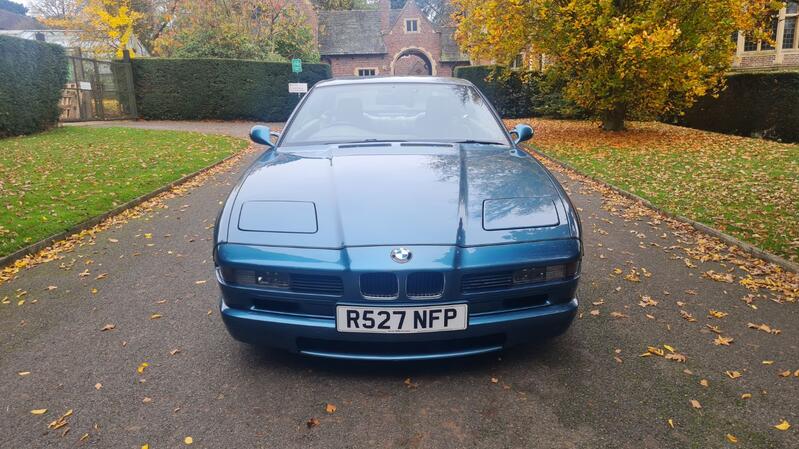 BMW 8 SERIES