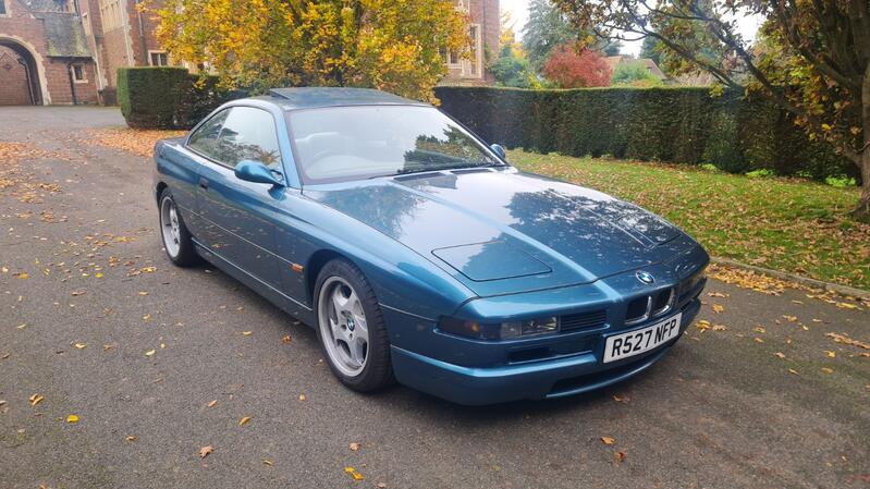 BMW 8 SERIES