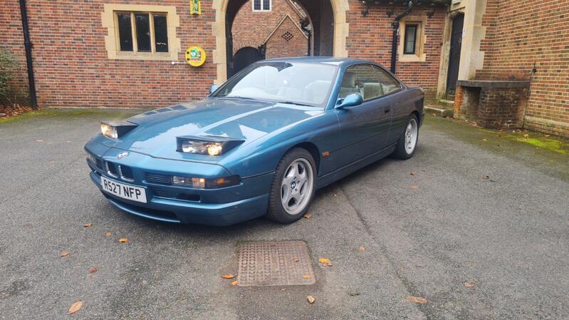 BMW 8 SERIES