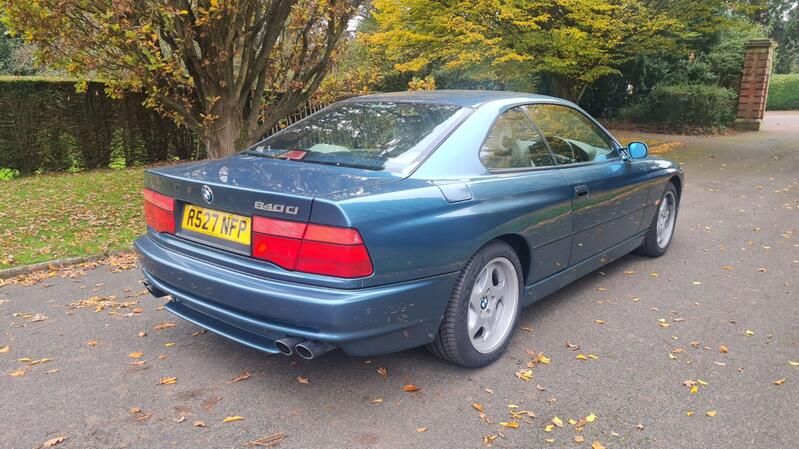 BMW 8 SERIES