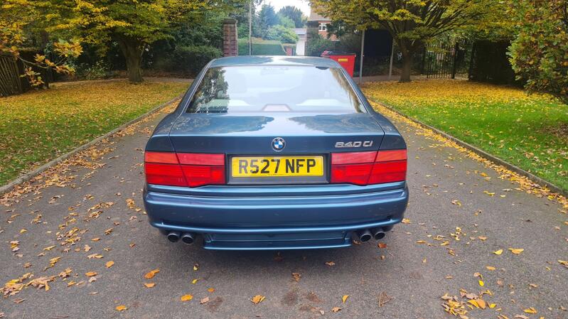 BMW 8 SERIES