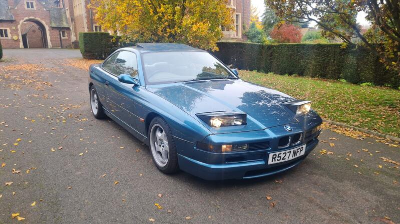 BMW 8 SERIES