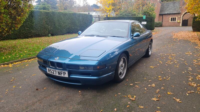 BMW 8 SERIES