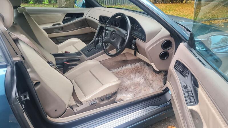 BMW 8 SERIES