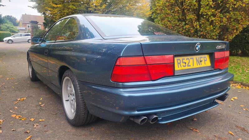 BMW 8 SERIES