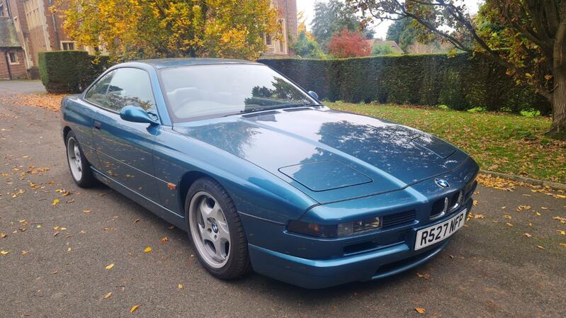BMW 8 SERIES