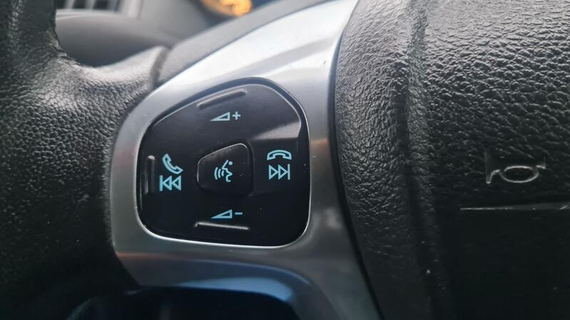 FORD B-MAX