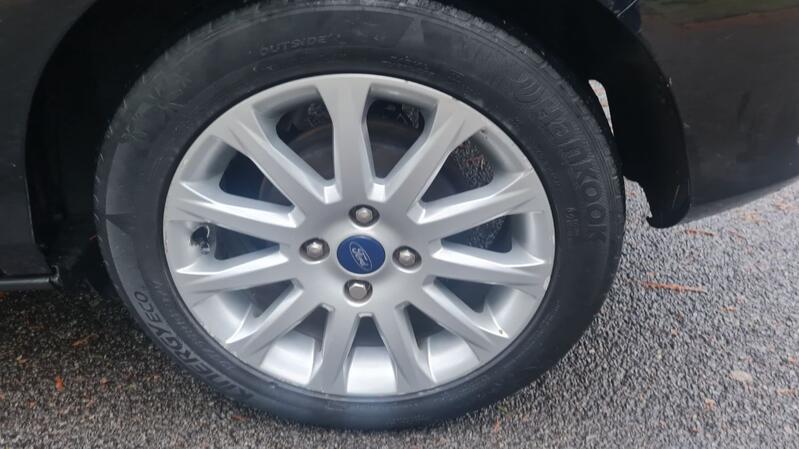 FORD B-MAX