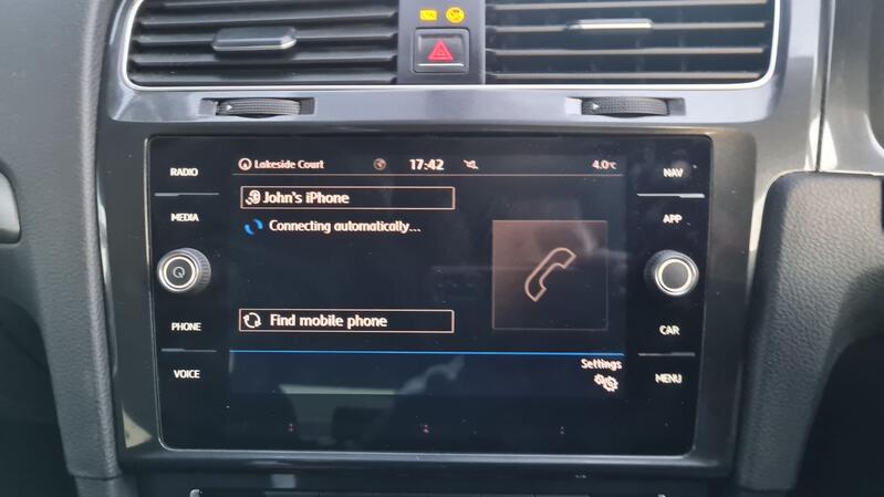 VOLKSWAGEN GOLF