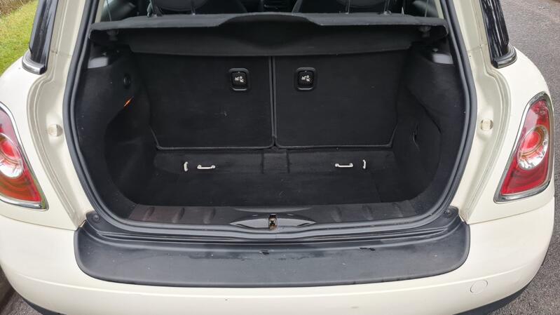MINI HATCH