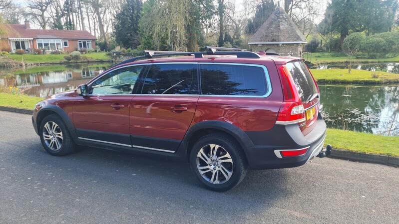 VOLVO XC70