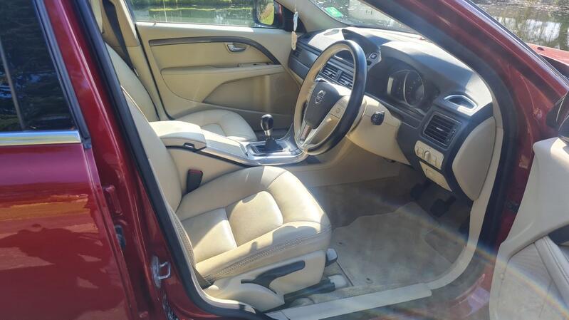 VOLVO XC70