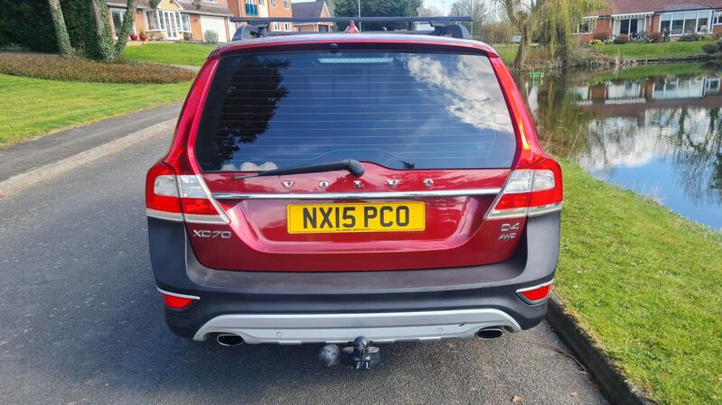 VOLVO XC70