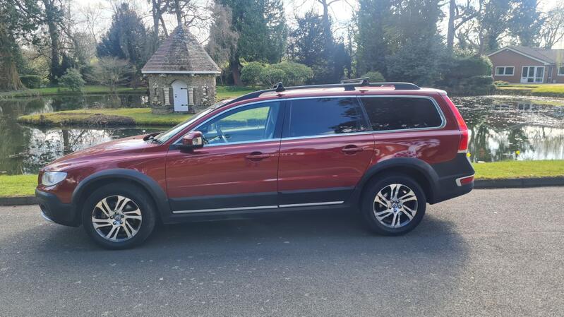 VOLVO XC70