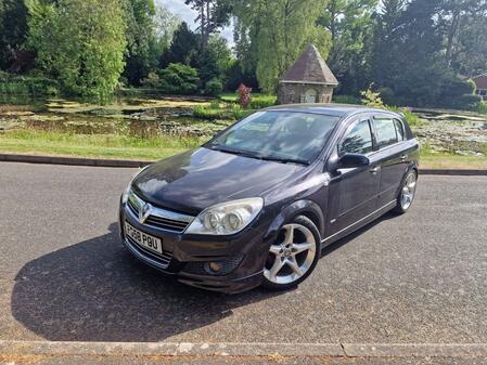 VAUXHALL ASTRA 1.8 i 16v SRi