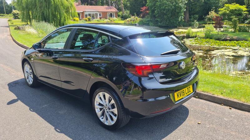 VAUXHALL ASTRA