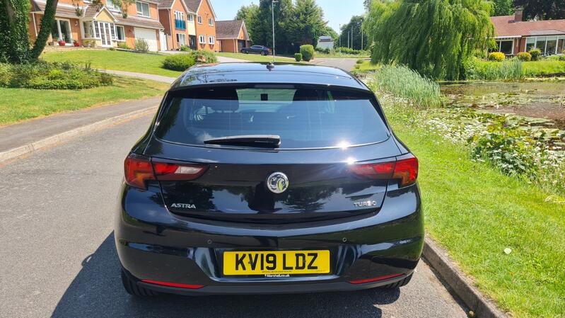 VAUXHALL ASTRA