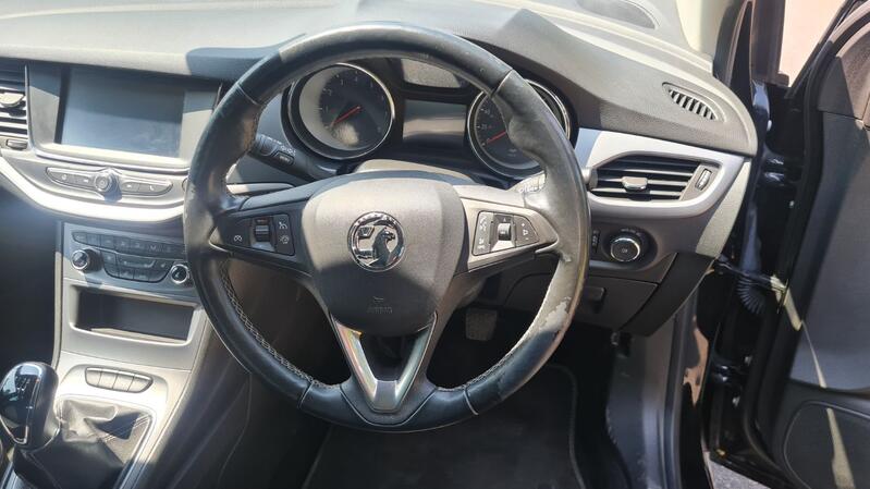 VAUXHALL ASTRA