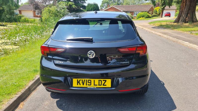 VAUXHALL ASTRA