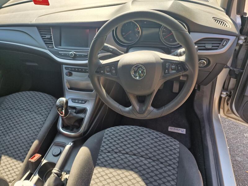 VAUXHALL ASTRA