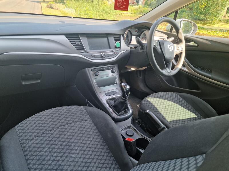 VAUXHALL ASTRA