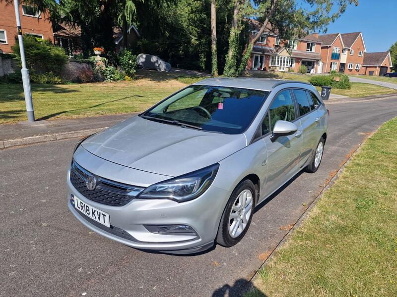 VAUXHALL ASTRA