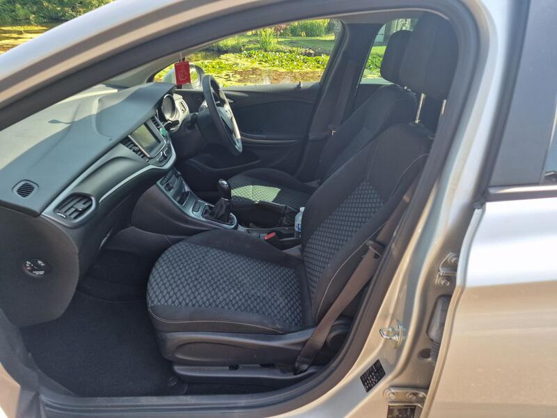 VAUXHALL ASTRA