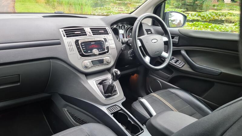 FORD KUGA