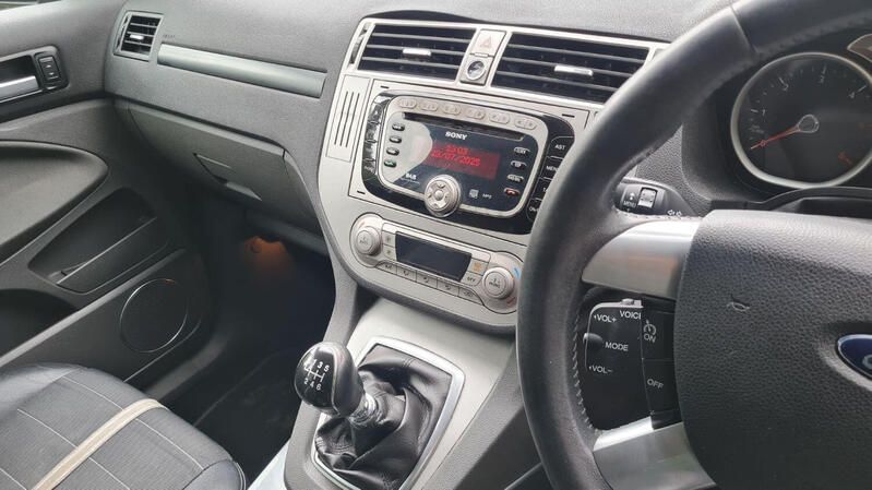 FORD KUGA